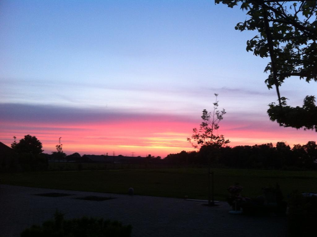 B&B Leendershoeve In Heusden Asten Exteriör bild